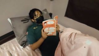 Lagi Baca Komik Diajak Bercinta